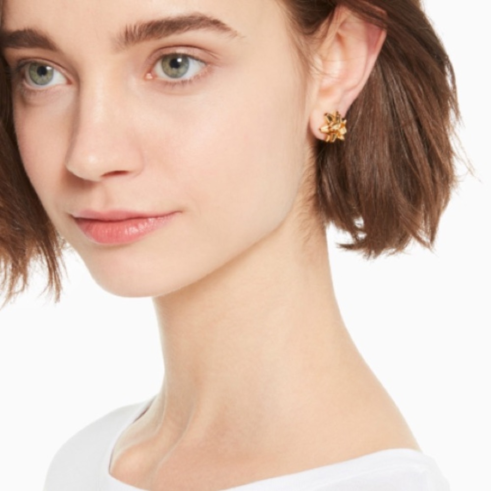 Kate Spade ♠️ NWT Gold Bow Stud Earrings - Picture 3 of 5